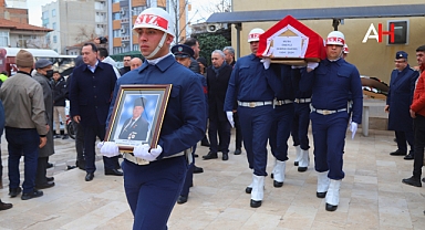 Kıbrıs Gazisi Musa Öneyli Akhisar'da Son Yolculuğuna Uğurlandı