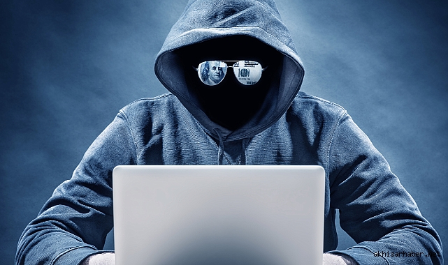 Manisa'da 10 Milyon Liralık Dolandırıcılık Şebekesi Çökertildi