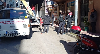Manisa'da içim yanıyor bu yangını söndürün diyerek itfaiyeyi aradı