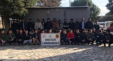 Manisa'da Kaçak İşçi Operasyonu: 34 Afganistan Uyruklu Şahıs Yakalandı