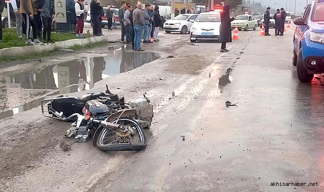 Manisa'da Trafik Kazası: 16 Yaşındaki Genç Hayatını Kaybetti