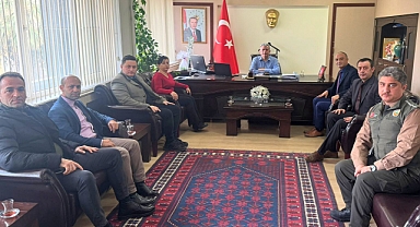 Türkiye Kamu-Sen Akhisar İlçe Başkanlığı'ndan Kaymakam Murat Kütük'e Anlamlı Ziyaret