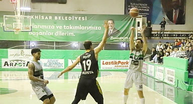 Akhisar Belediye Basketbol, Konya Büyükşehir Belediyespor'a Mağlup Oldu