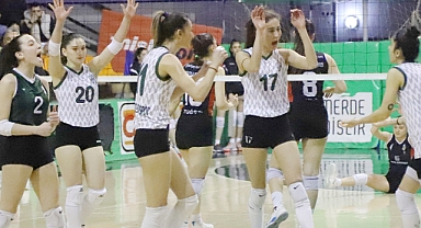 Akhisar Belediye Kadın Voleybol Takımı, Yarı Finalin İkinci Maçında Beykoz'a Mağlup Oldu