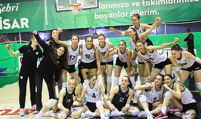 Akhisar Derbisinde Kazanan Akhisar Belediye!