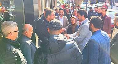 Akhisar esnafı çare Hızır Şenol diyor