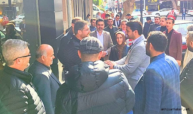 Akhisar esnafı çare Hızır Şenol diyor