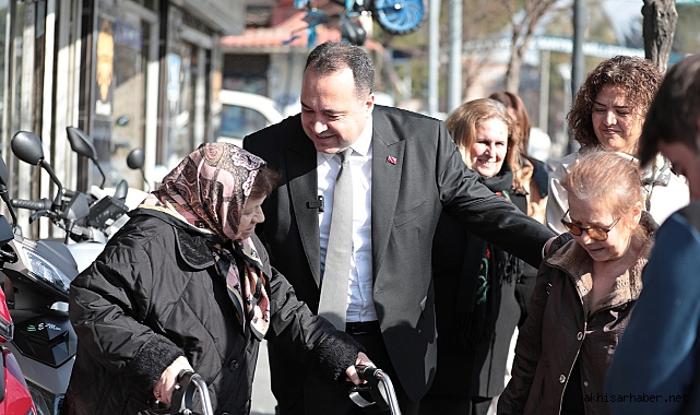 Akhisar Halkı Dutlulu'dan Memnun!