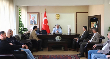 Akhisar Kaymakamı Murat Kütük, Ticaret Odası Genç Girişimciler İcra Komitesi ile Buluştu