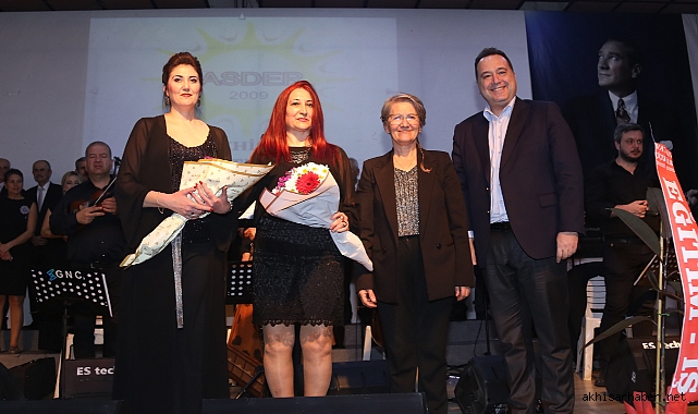 Akhisar Sanat Dostları Derneği'nden Müzik Ziyafeti