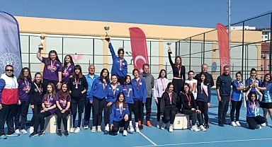 Akhisar Şeyh İsa Anadolu Lisesi, Gençler Kort Tenisi Müsabakalarında İl İkincisi Oldu