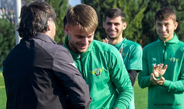 Akhisarspor'da Semih Görer'e Centilmenlik Ödülü