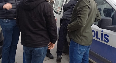 Askere Gideceğim Bahanesiyle Para Toplayan İki Dolandırıcı Yakalandı