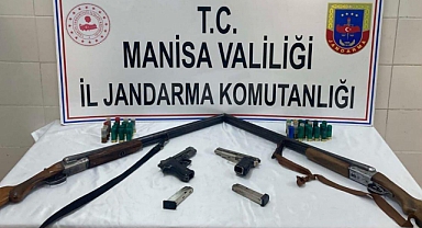 Gördes’te Jandarma'dan Silah Kaçakçılarına Operasyon