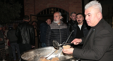 İYİ Partili Hüseyin Ali Doğan'dan Berat Kandili'nde Helva İkramı