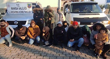 Kırkağaç'ta Jandarma'dan Kaçakçılık Engeli: Afgan Mülteciler ve Türk Organizatörler Tutuklandı