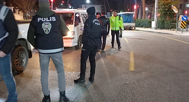 Manisa'da Güvenlik Tedbirleri Üst Seviyeye Çıkarıldı: 300 Polisle Asayiş Uygulaması