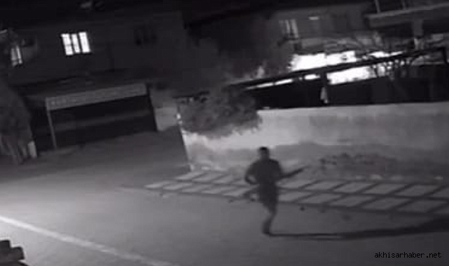 Manisa'da Silahlı Çatışmanın Güvenlik Kamera Görüntüleri Ortaya Çıktı