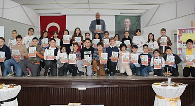 Misak-ı Milli İlkokulu 4/E Sınıfı Öğrencilerinden Yazarlık Başarısı