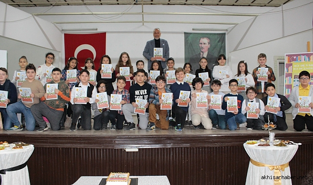 Misak-ı Milli İlkokulu 4/E Sınıfı Öğrencilerinden Yazarlık Başarısı