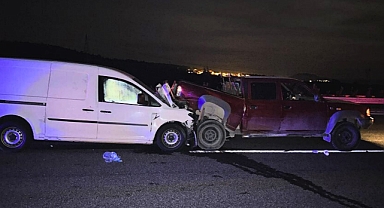 Soma Otobanda Kamyonet Kazası: 7 Yaralı
