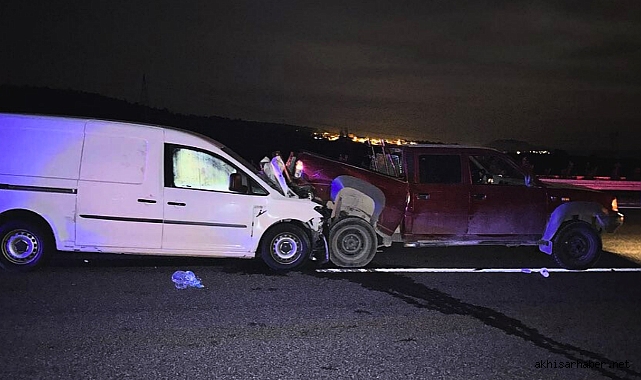 Soma Otobanda Kamyonet Kazası: 7 Yaralı