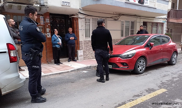 3 Yaşındaki Çocuk Elbise Dolabının Altında Kalarak can verdi