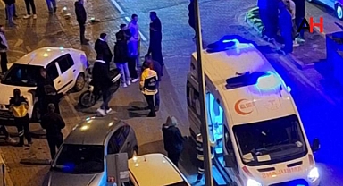 Akhisar'da Gece Yarısı Trafik Kazası: Motosiklet Sürücüsü Yaralandı