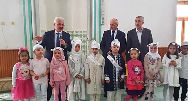 Akhisar'da Miniklerin Kur'an Okuma Heyecanı