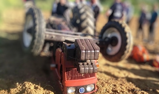 Akhisar'da Traktör Kazası: Bir Kişi Hayatını Kaybetti