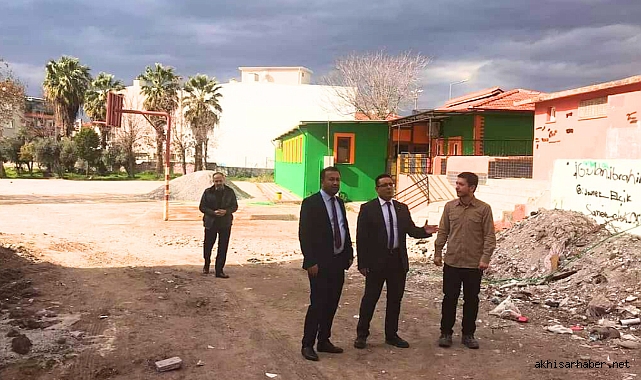 Akhisar Gazi Ortaokulu'nda Güçlendirme Çalışmaları Yerinde İncelendi