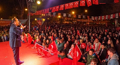 Akhisar Halkı 'Dutlulu ile Devam' Dedi