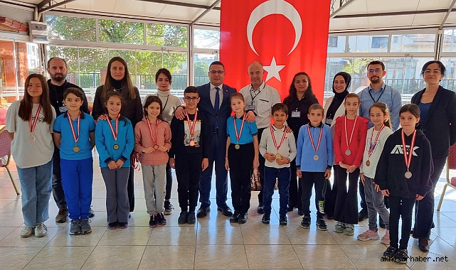 Akhisar'ın Genç Zekaları İl Finaline Göz Kırpıyor