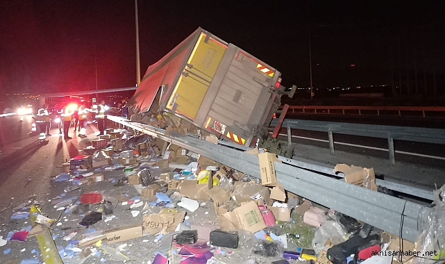 Akhisar-Saruhanlı Arası Korkunç Kaza: 1 Ölü, 1 Yaralı