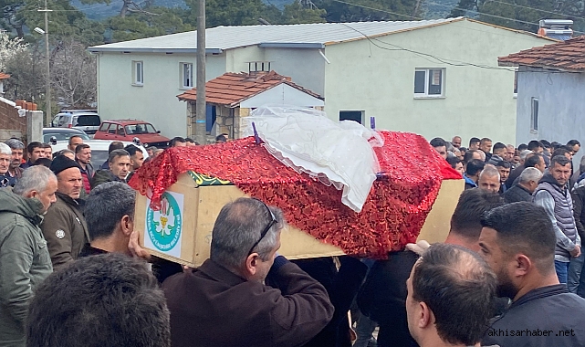 Akhisarlı SMA’lı Ebrar bebek son yolculuğuna uğurandı