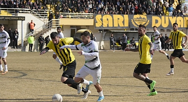 Akhisarspor Bayburt deplasmanından uzatmalarda 1 puanı aldı