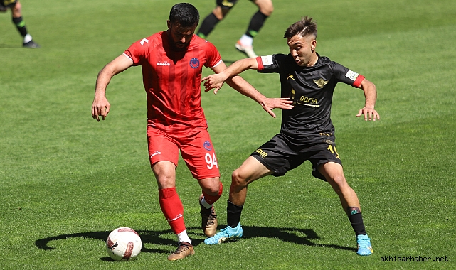 Akhisarspor, Evinde Sivas Dört Eylül ile 2-2 berabere kaldı