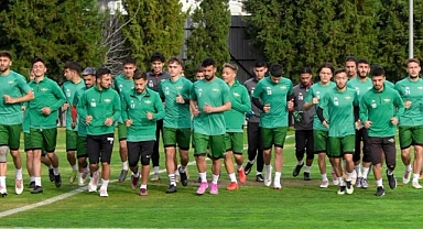 Akhisarspor'un Kritik Mücadelesi: Sivas Dört Eylül’ü Ağırlıyor
