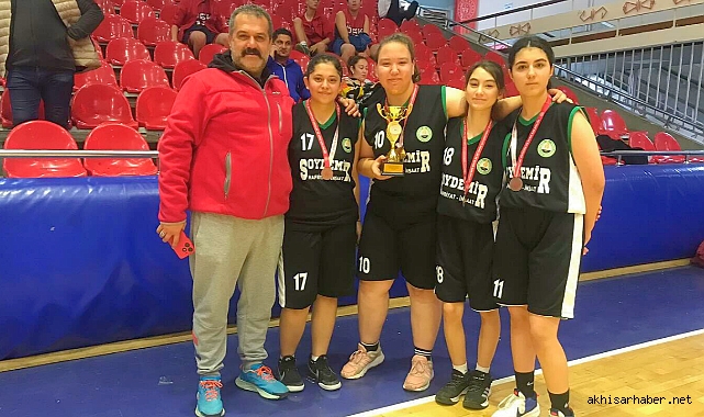 Ali Şefik Ortaokulu Yıldız Kız 3x3 Basketbol Takımı İl Üçüncüsü Oldu