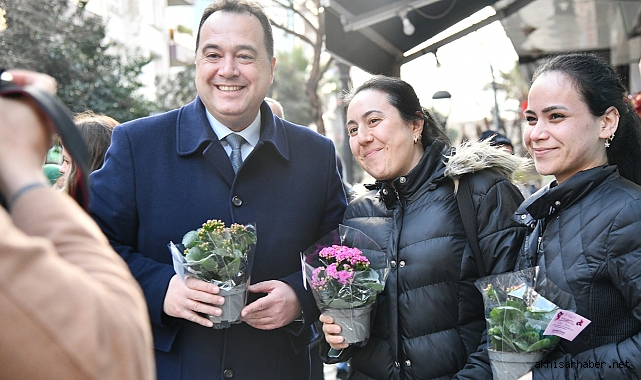 Besim Dutlulu'dan Kadın Esnaflara Anlamlı Ziyaret: 8 Mart Kutlaması