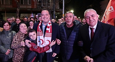Besim Dutlulu, Hergelen Meydanında Akhisarlılara seslendi