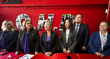 CHP Akhisar İlçe Kadın Kolları 8 Mart Kadınlar Günü Basın Açıklaması