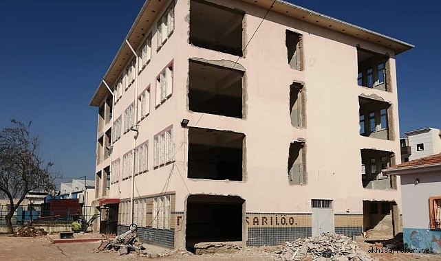 Dr. Ahmet Tarık Sarı İlkokulunda güçlendirme çalışmaları devam ediyor