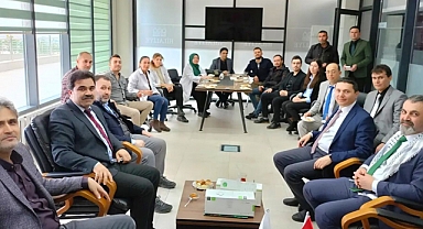 Eğitim-Bir-Sen Manisa Şubesi'nden 32. Yıl Dönümü Hediyesi
