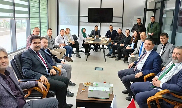 Eğitim-Bir-Sen Manisa Şubesi'nden 32. Yıl Dönümü Hediyesi