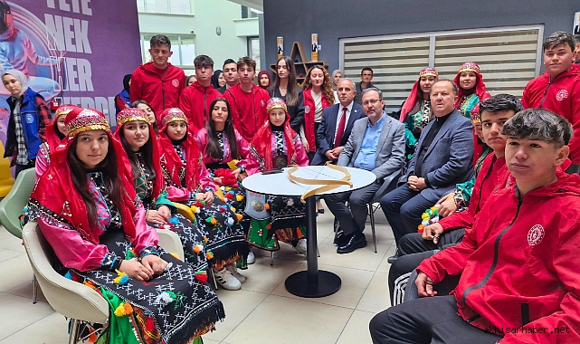 Eski Bakan Kasapoğlu, Bir Dizi Açılış Ve İnceleme İçin Gördes’deydi