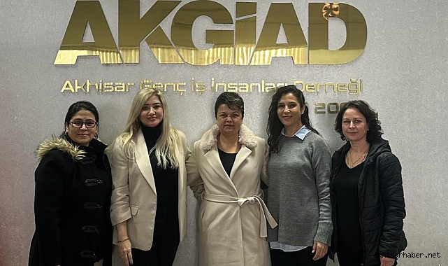 Hürriyet Mahallesi Muhtar Adayı Sevgi Eşim, Genç İş İnsanları ile buluştu