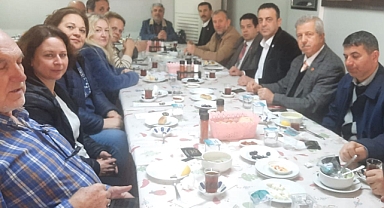 Hüseyin Çelik ve Saadet Partisi Yönetimi, Akhisar'da Balkan Göçmenleriyle