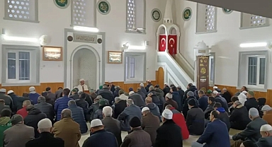 Kırbağlar Camii'nde Sabah Namazı Buluşması: Birlik ve Beraberlik Vurgusu