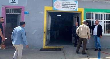Manisa'da bir vatandaş oyunu kullandıktan sonra kalp krizi geçirdi